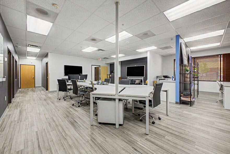 More Photos Of 2680 S Val Vista Dr, Gilbert Medical For Lease