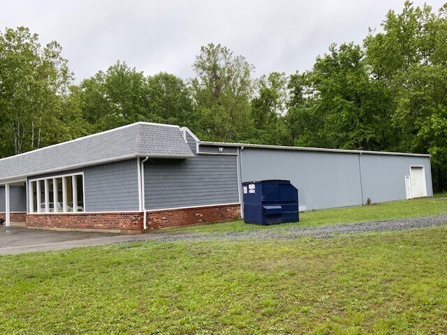 More Photos Of 15268 Kings, Montross Light Distribution For Sale