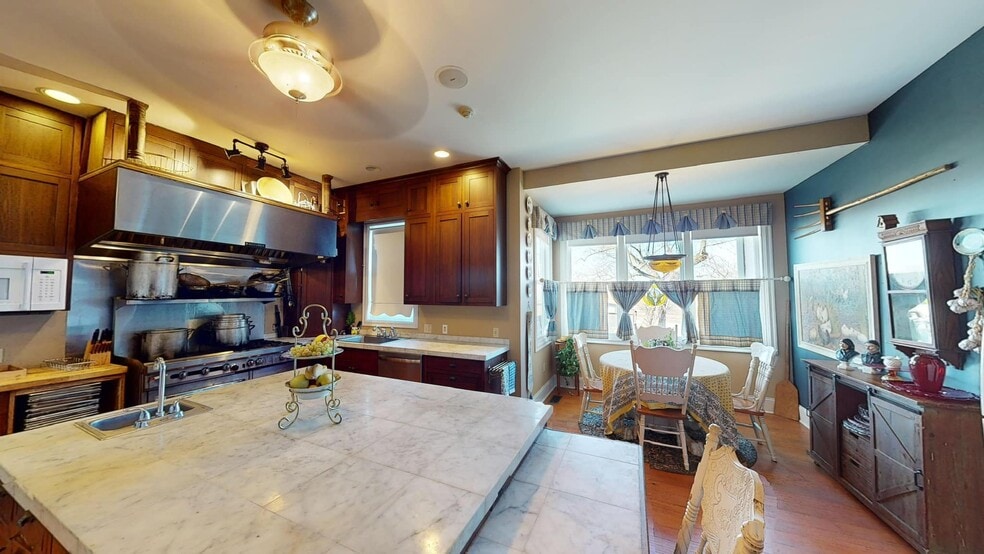 More Photos Of 195 State Route 151, Smithfield Hospitality For Sale