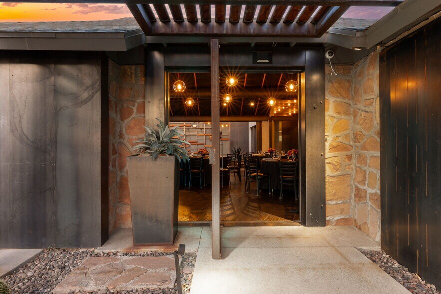 More Photos Of 553 California Ave, Boulder City Restaurant For Sale
