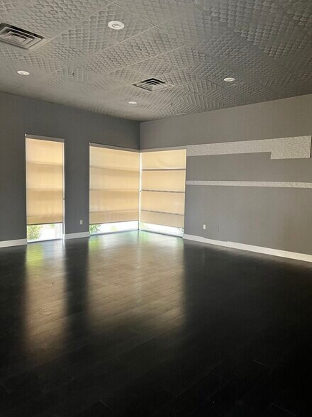 More Photos Of 5145 S Durango Dr, Las Vegas Office Residential For Lease