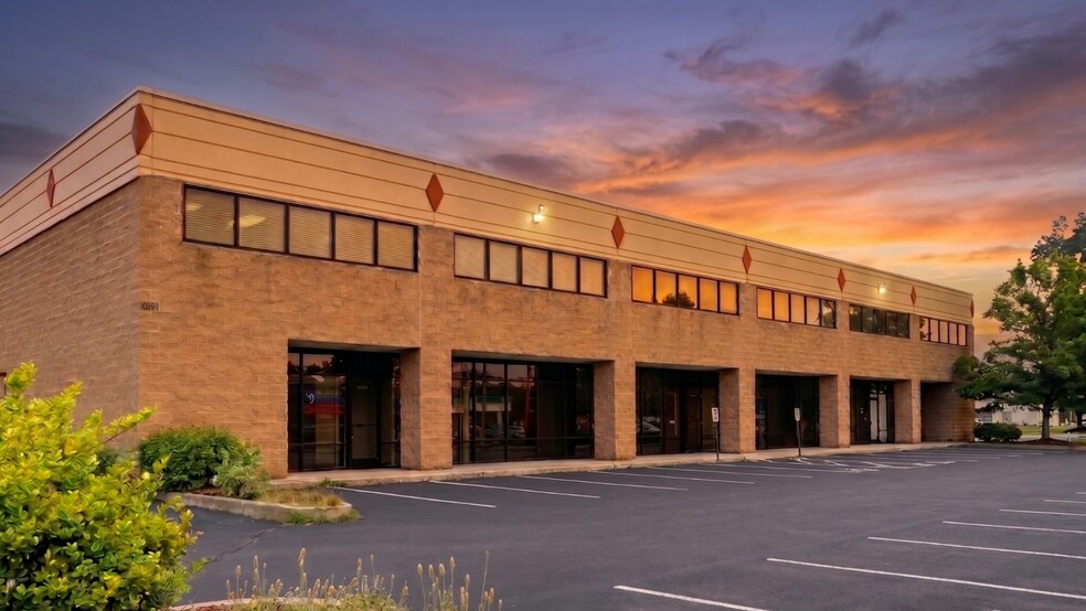 More Photos Of 10821 Plantside Dr, Louisville Light Manufacturing For Lease