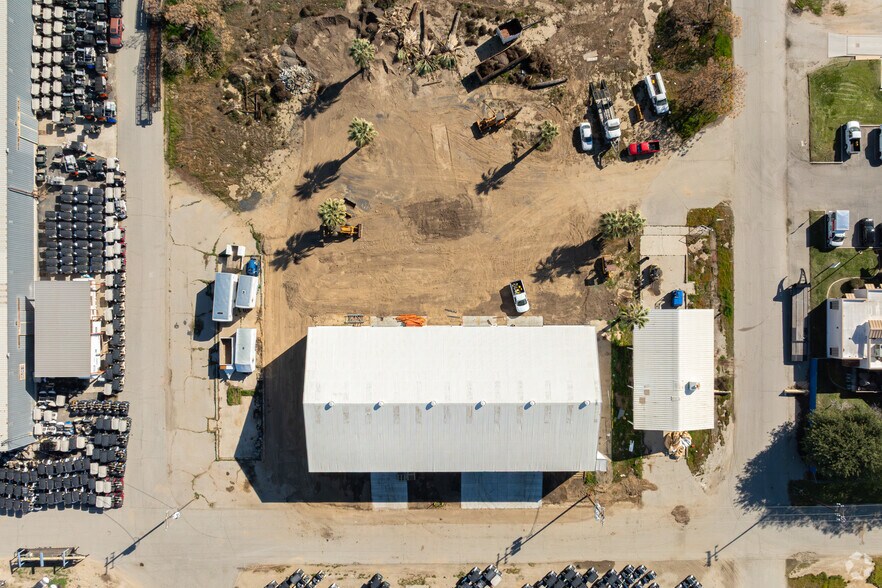 More Photos Of 561 N American St, Shafter Industrial For Lease