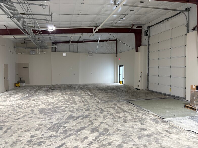 More Photos Of 5115 W Brinkley Rd, Kennewick Warehouse For Lease