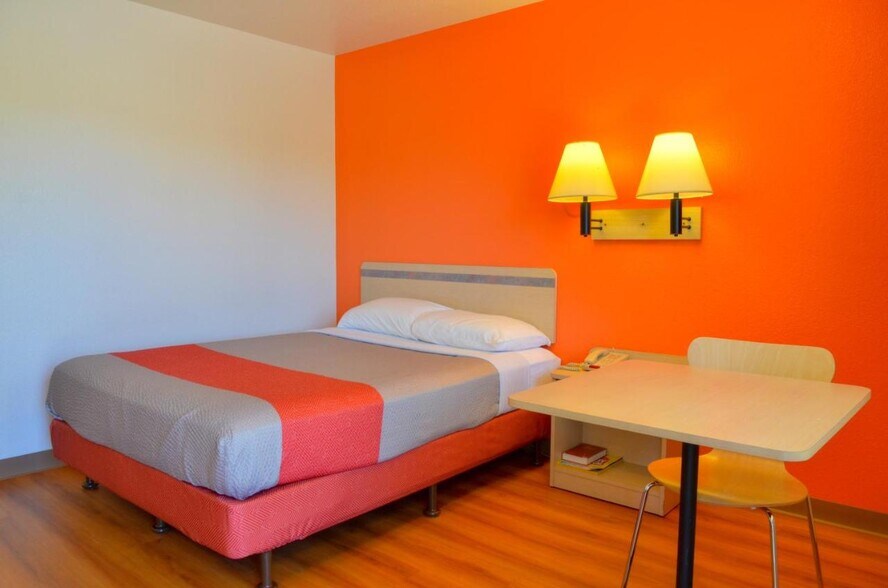 More Photos Of 12733 State Highway 33, Gustine Hotel For Sale