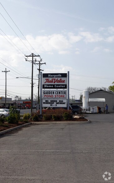 More Photos Of 203 Downs Blvd, Franklin Freestanding For Lease