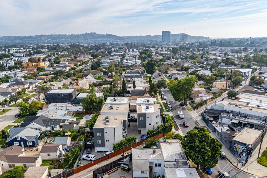 More Photos Of 1818 Thurman Ave, Los Angeles Apartments For Sale
