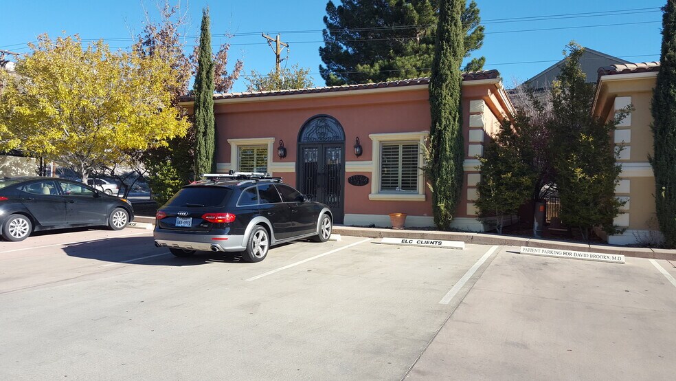 More Photos Of 154 N Festival Dr, El Paso Medical For Sale