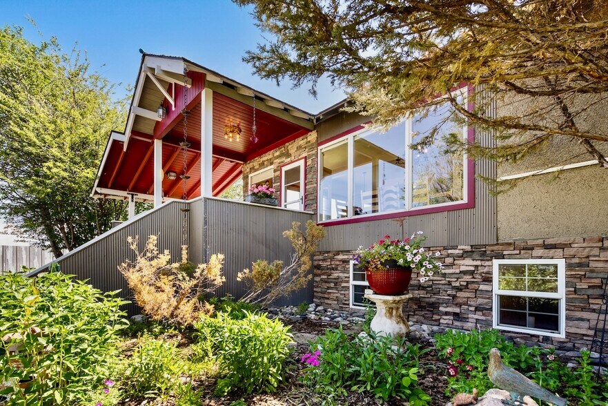 More Photos Of 76413 Gallatin Road, Gallatin Gateway Land For Sale