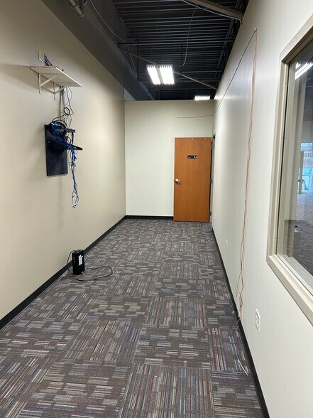 More Photos Of 1148-1166 Westowne Dr, Neenah Unknown For Lease