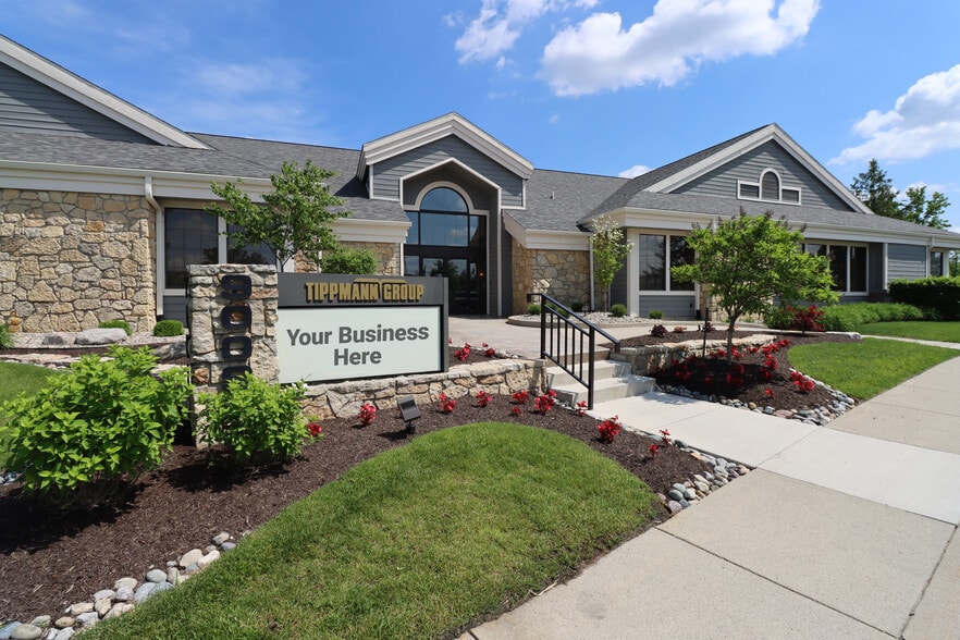 Primary Photo Of 9009 Coldwater Rd, Fort Wayne Unknown For Lease