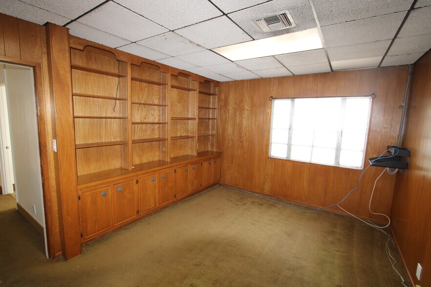 More Photos Of 1911 W Glenoaks Blvd, Glendale Medical For Lease