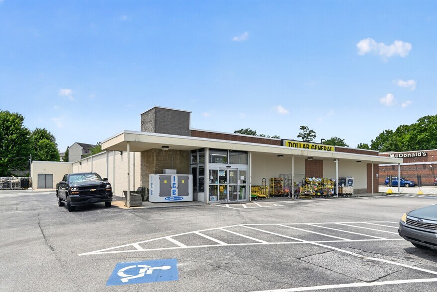More Photos Of 410 N Queen St, Littlestown Freestanding For Sale