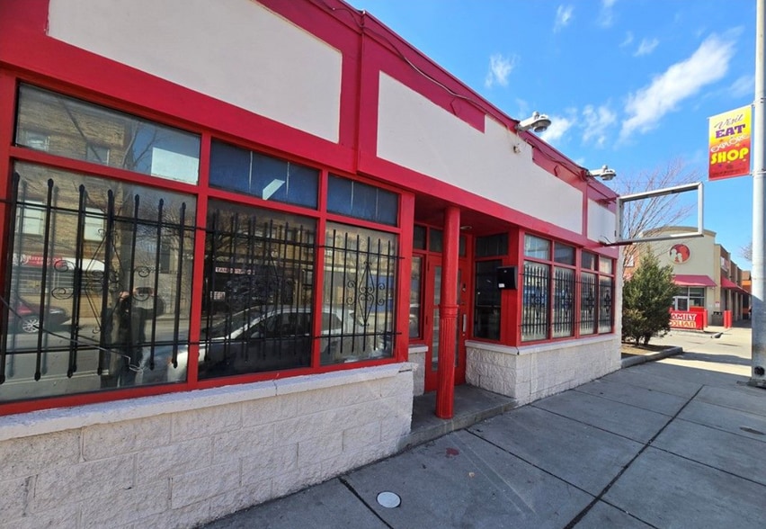 Primary Photo Of 199 Lyell Ave, Rochester Freestanding For Sale