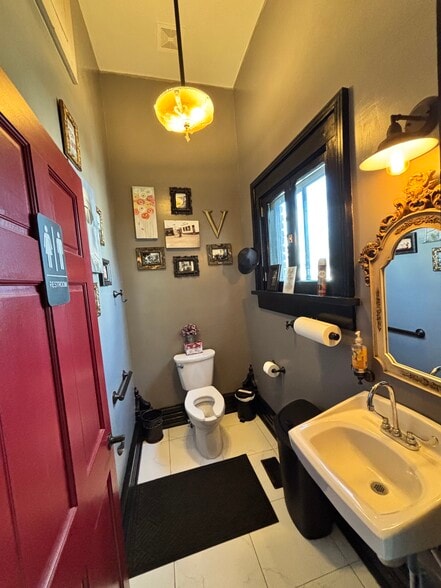 More Photos Of 123 E Main St, Verona Restaurant For Sale