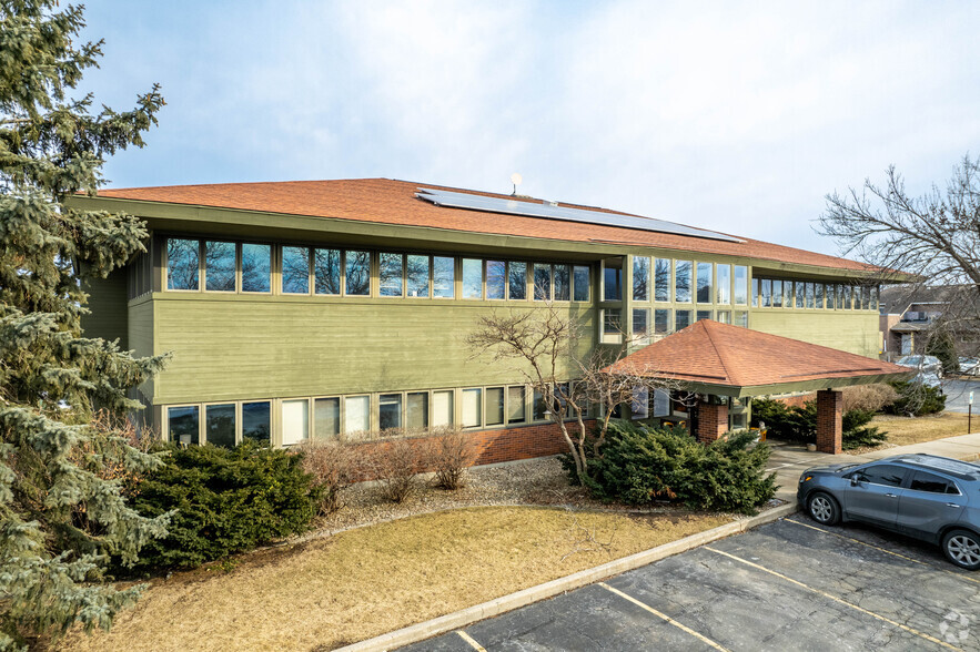 Primary Photo Of 17 Applegate Ct, Madison Office For Lease