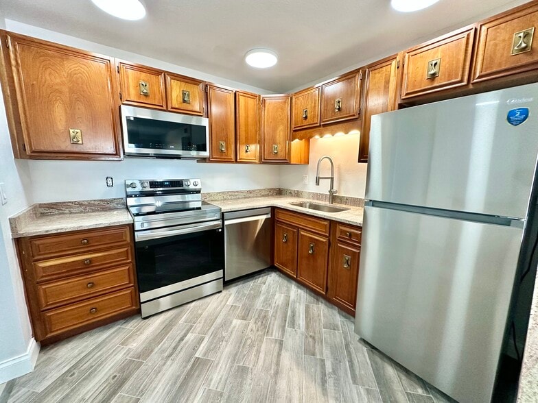 More Photos Of 4400 1st St N, Saint Petersburg Apartments For Sale