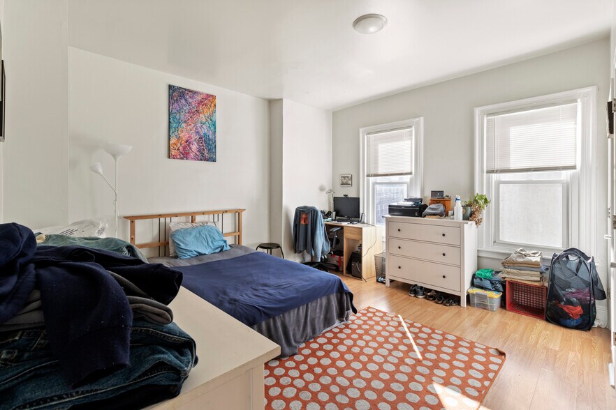 More Photos Of , Philadelphia Unknown For Sale