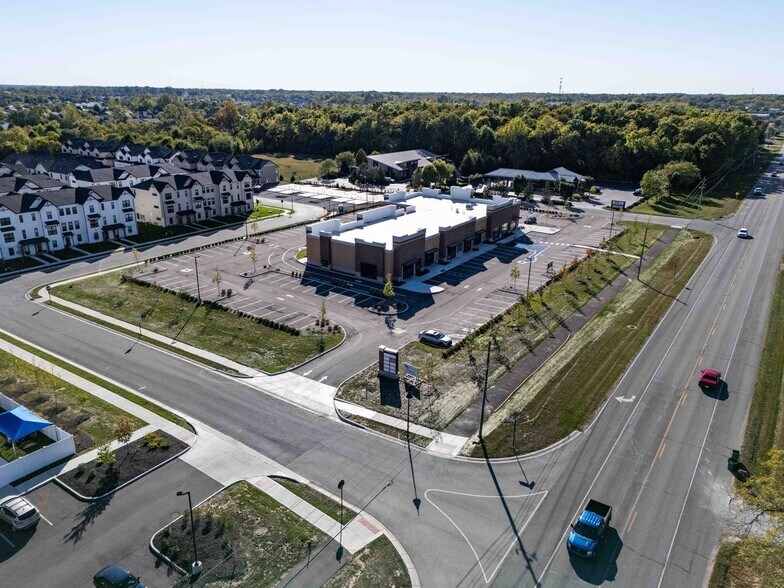 More Photos Of 17576 Alba Ln, Westfield Storefront For Lease