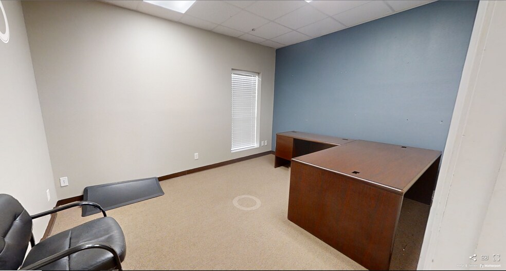 More Photos Of 80-90 Wilson Rd, Humble Medical For Lease