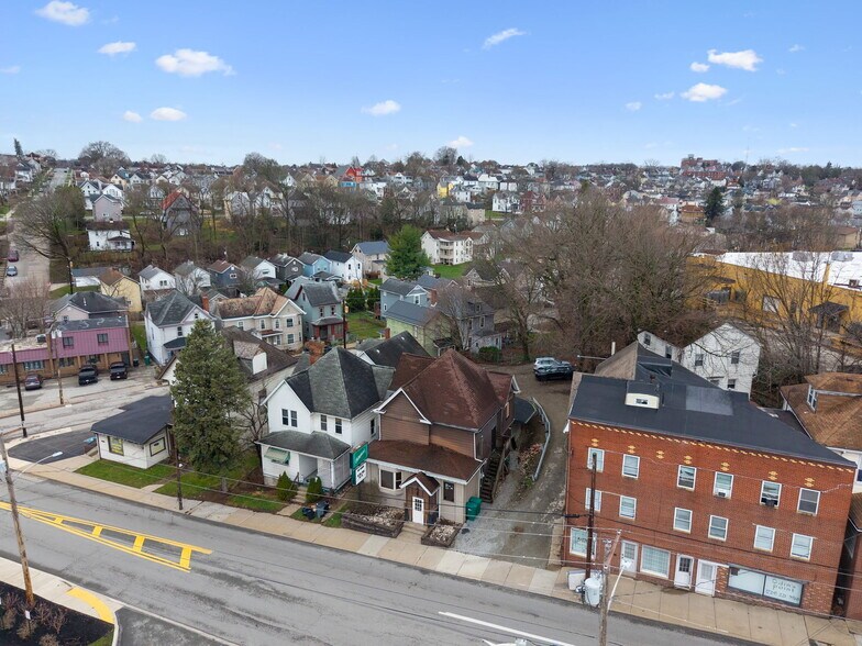 More Photos Of 534 S Main St, Greensburg Bar For Sale