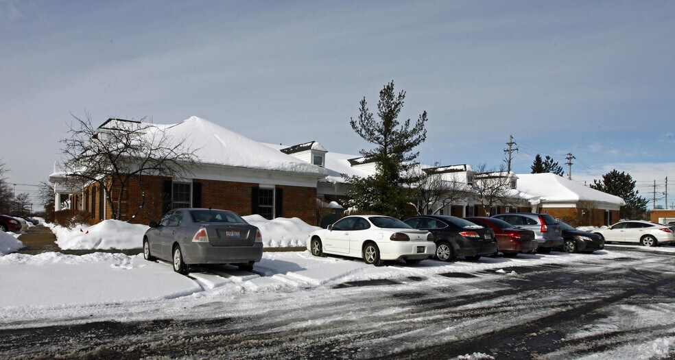 More Photos Of 4635 Richmond Rd, Warrensville Heights Medical For Lease