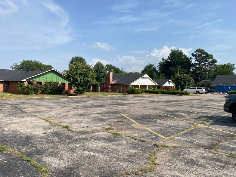 Primary Photo Of 5512 S Western Ave, Oklahoma City Office For Sale