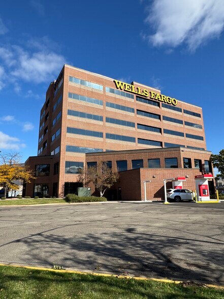 More Photos Of 400 1st St S, Saint Cloud Office For Lease