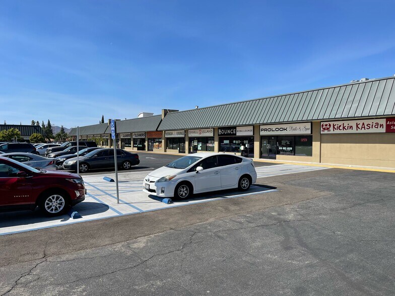 More Photos Of 9545 Reseda Blvd, Northridge Storefront For Lease