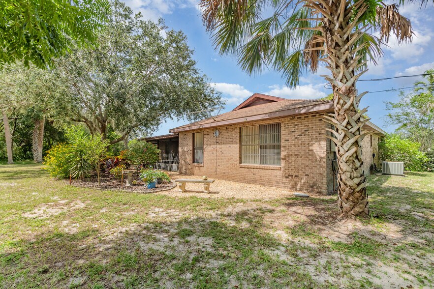 More Photos Of 155 11th Ave, Osteen Specialty For Sale