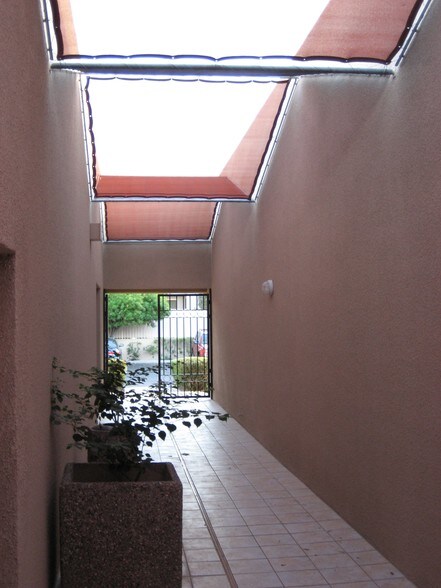 More Photos Of 3225 N Civic Center Plz, Scottsdale Medical For Lease