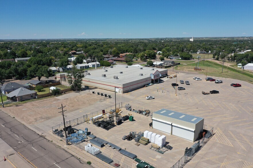 More Photos Of 300 Savage Ave, Lamar Freestanding For Sale