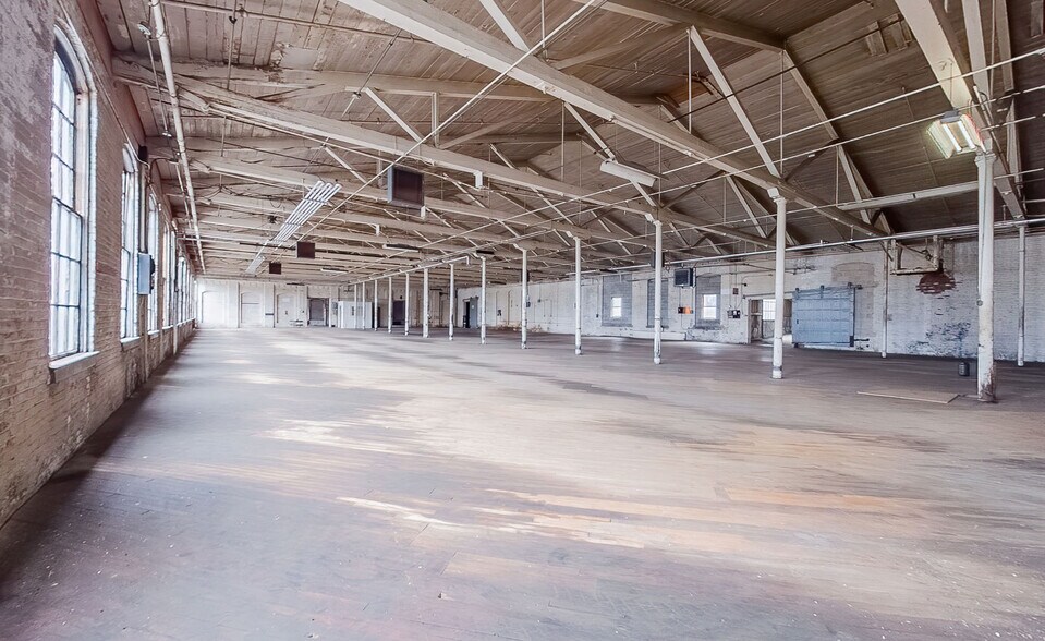 More Photos Of 480 W 5th St, Bloomsburg Manufacturing For Sale