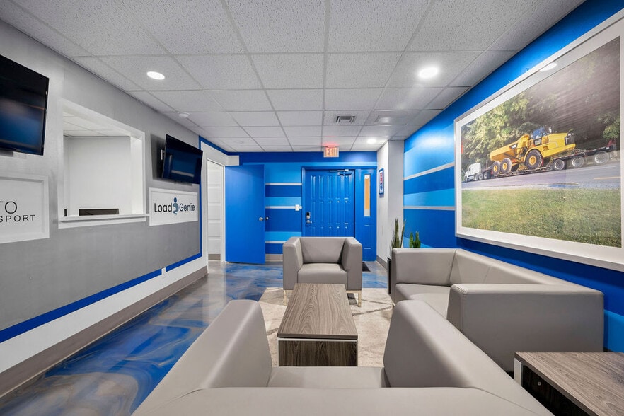 More Photos Of 1801 SE Hillmoor Dr, Port Saint Lucie Medical For Lease