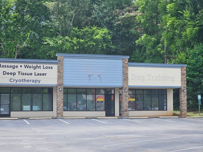 More Photos Of 8000 E Brainerd Rd, Chattanooga Unknown For Lease