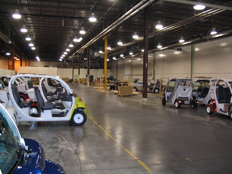 More Photos Of 1301 39th St N, Fargo Manufacturing For Lease