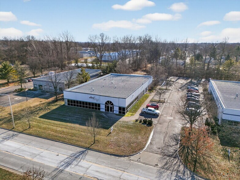 Primary Photo Of 2185-2187 E Citygate Dr, Columbus Light Distribution For Sale