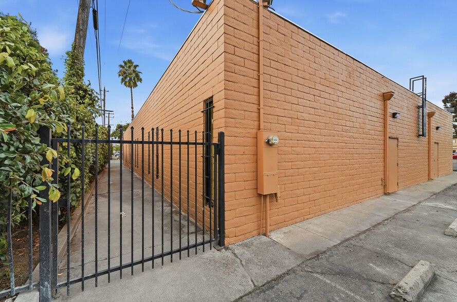 More Photos Of 6006 N El Dorado St, Stockton Office For Sale