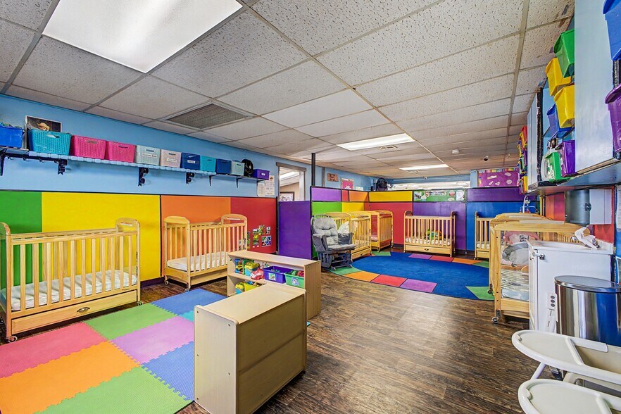 More Photos Of 3700 Vegas Dr, Las Vegas Daycare Center For Sale