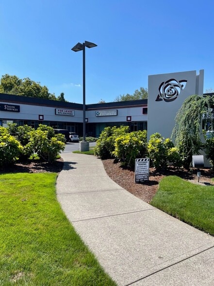 More Photos Of 5055-5083 NE 122nd Ave, Portland Storefront For Lease