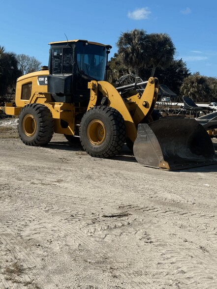 More Photos Of 211 N 9th St, Immokalee Contractor Storage Yard For Sale