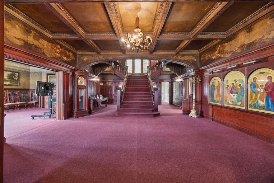 More Photos Of 2540 Park Ave, Minneapolis Schools For Sale