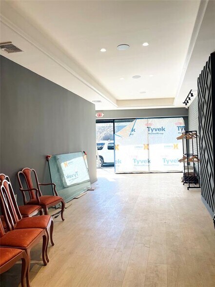 More Photos Of 74A Hillside Ave, Williston Park Storefront For Sale