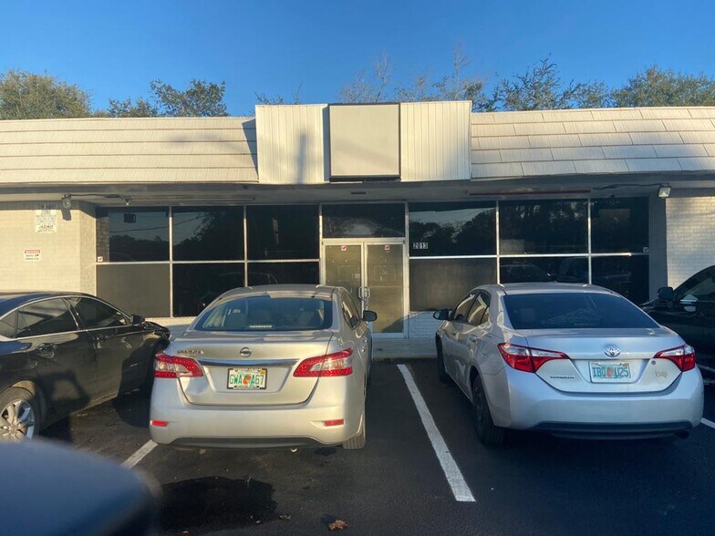 More Photos Of 2013-2023 Jammes Rd, Jacksonville Storefront For Lease