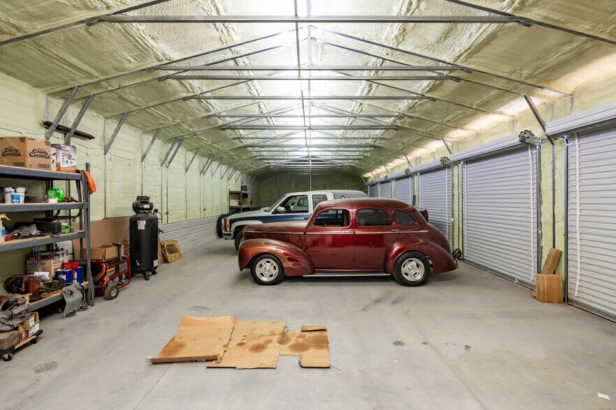 More Photos Of 8089 Wagon Wheel Dr, Lake Havasu City Warehouse For Sale