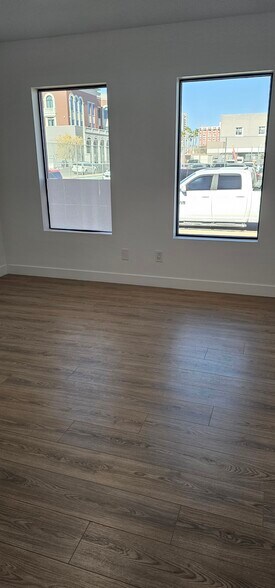 More Photos Of 501 S 7th St, Las Vegas Office Residential For Lease