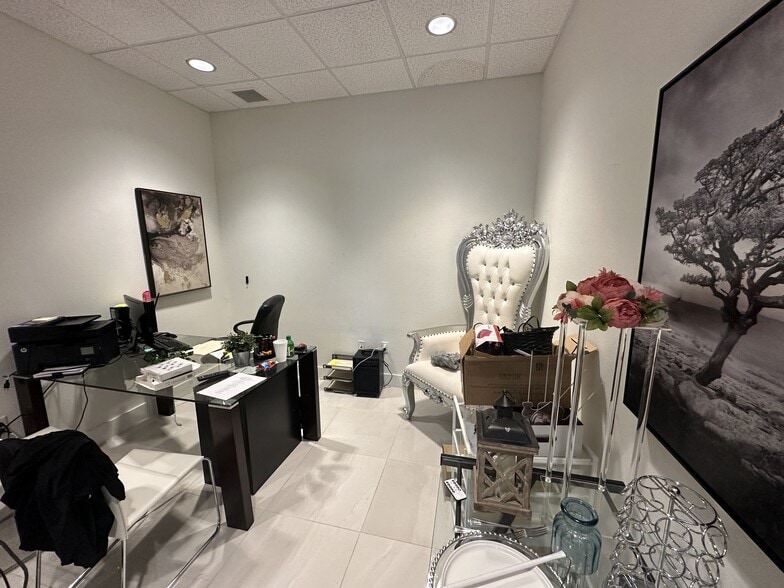 More Photos Of 116 Kenny Blvd, Haines City Loft Creative Space For Sale