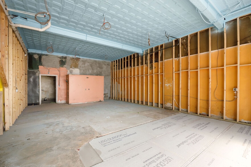 More Photos Of 3100 Patterson Ave, Richmond Storefront Retail Residential For Lease