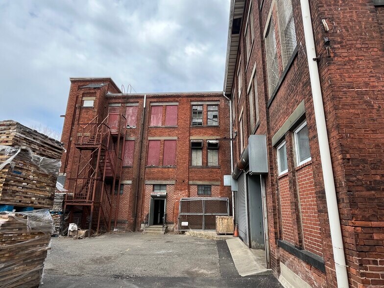 More Photos Of 200-202 River St, Paterson Industrial For Sale