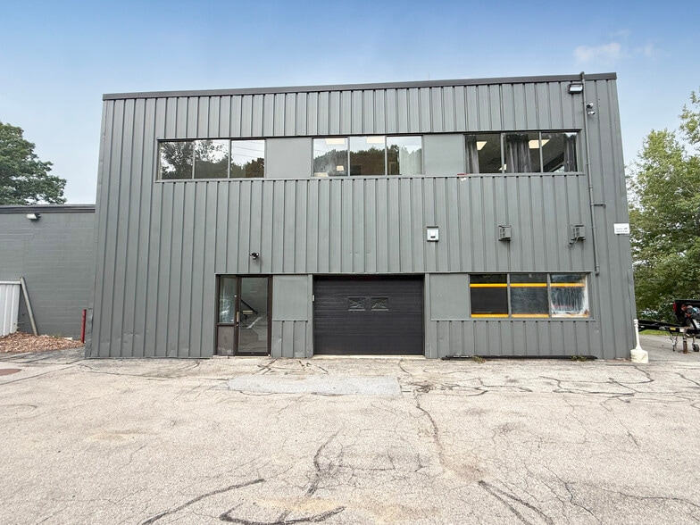 More Photos Of 1191 Hooksett Rd, Hooksett General Retail For Sale